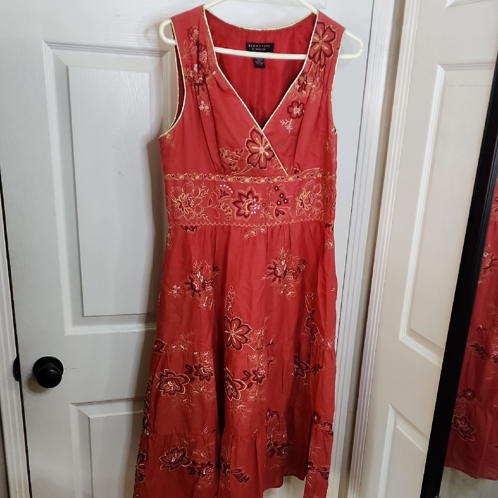 Robbie Bee Red Floral Embroidered Midi Dress